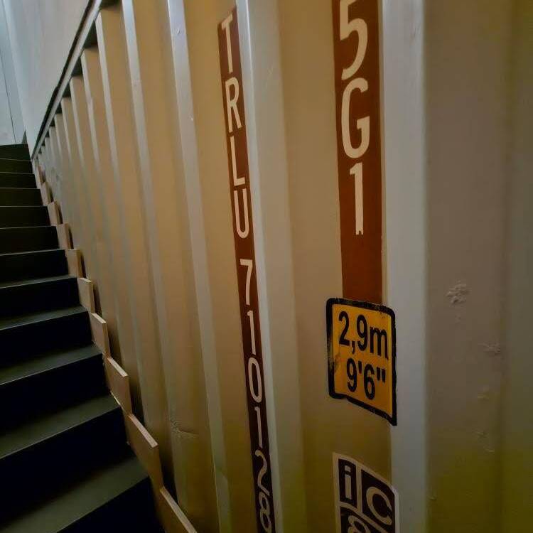 1 SF23 Portfolio container